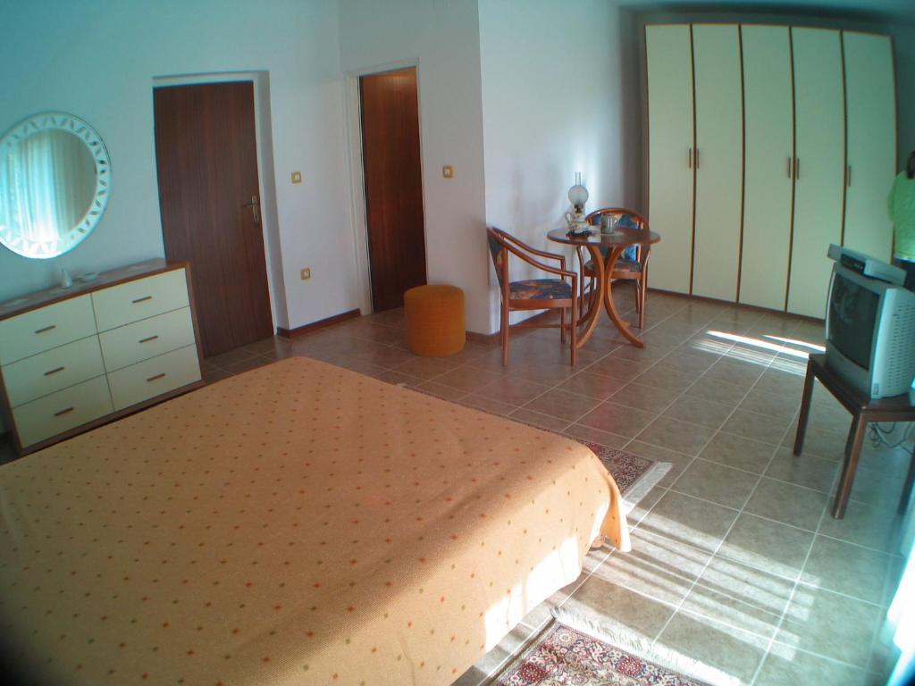 B&B Moderno 法扎纳 客房 照片